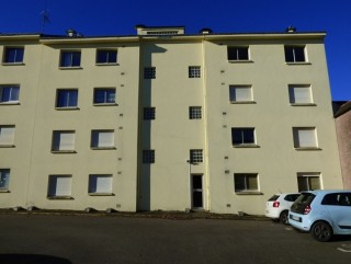 Flats / Apartments for sale - 3 rooms - 72 m2 - PLOERMEL - (56800), 153,700.00 €, Ploermel, Morbihan, 56800