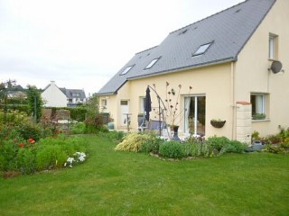 Beautiful detached 5 bedroomed house, walking distance to village, 166,400.00 €, Guilliers, Morbihan, 56490