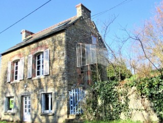 Traditional Detached cottage, partly renovated in need of finishing, 63,130.00 €, Guillac, Morbihan, 56800