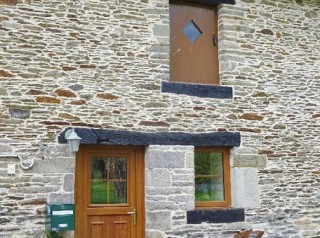 Lovely mid-terraced cottage, 103,300.00 €, Guillac, Morbihan, 56800