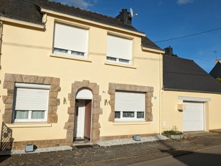 Houses for sale - 4 rooms - 95 m2 - SAINT MARTIN SUR OUST - (56200), 148,400.00 €, Saint-martin-sur-oust, Morbihan, 56200