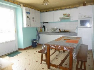 Village house with garden and garage, 100,700.00 €, Le Roc St Andre, Morbihan, 56460