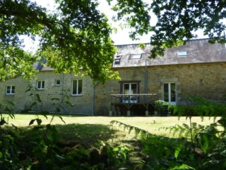 Lovely longère set among just over 1 acre of grounds with river frontage, 163,525.00 €, Plessala, Côtes-d'Armor, 22330