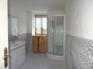 Village house, 2 properties merged to 1, renovation started but still to finish, 60,000.00 €, La Trinite Porhoet, Morbihan, 56490