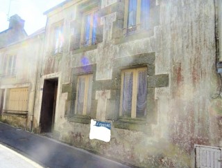 Village house, 2 properties merged to 1, renovation started but still to finish, 65,000.00 €, La Trinite Porhoet, Morbihan, 56490