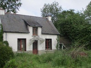 Detached cottage awaiting upgrading, renovation, 23,000.00 €, Bignan, Morbihan, 56500