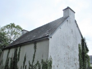 Detached cottage awaiting upgrading, renovation, 23,000.00 €, Bignan, Morbihan, 56500