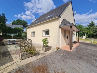 Houses for sale - 4 rooms - 93 m2 - GUILLAC - (56800), 178,500.00 €, Guillac, Morbihan, 56800