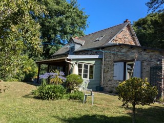 Houses for sale - 5 rooms - 110 m2 - MISSIRIAC - (56140), 221,550.00 €, Missiriac, Morbihan, 56140