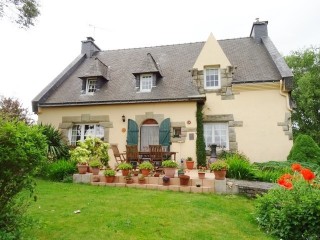 # under offer# Lovely, detached, countryside, traditional Neo-Breton property, 135,200.00 €, Plumieux, Côtes-d'Armor, 22210