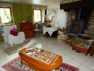 Delightful longere style property set in the countryside, alongside a river,, 284,800.00 €, Hellean, Morbihan, 56120