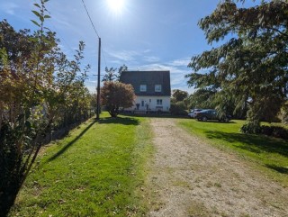 Houses for sale - 6 rooms - 136 m2 - PLEUCADEUC - (56140), 295,400.00 €, Morbihan, Morbihan, 56140